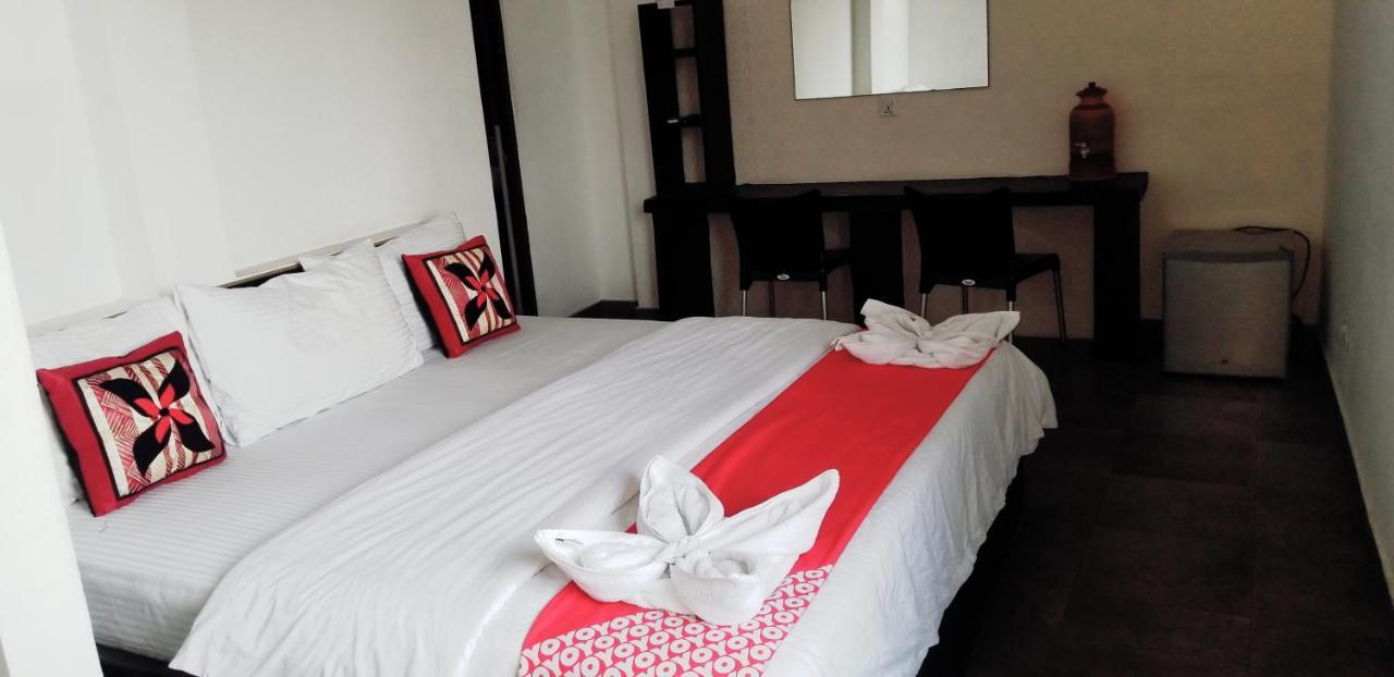 Katunayaka Kings Gate Airport Transit Hotel מראה חיצוני תמונה