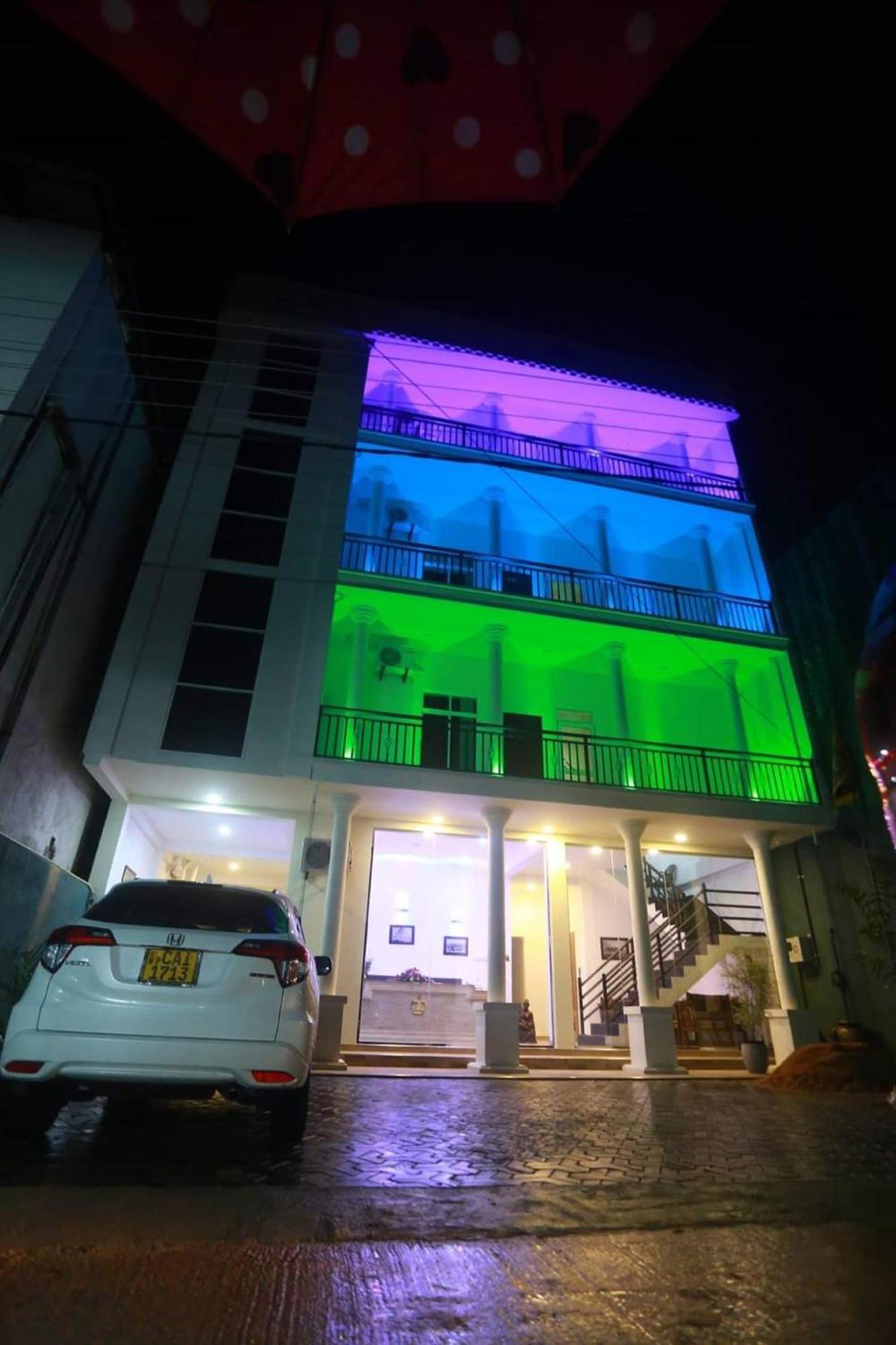 Katunayaka Kings Gate Airport Transit Hotel מראה חיצוני תמונה